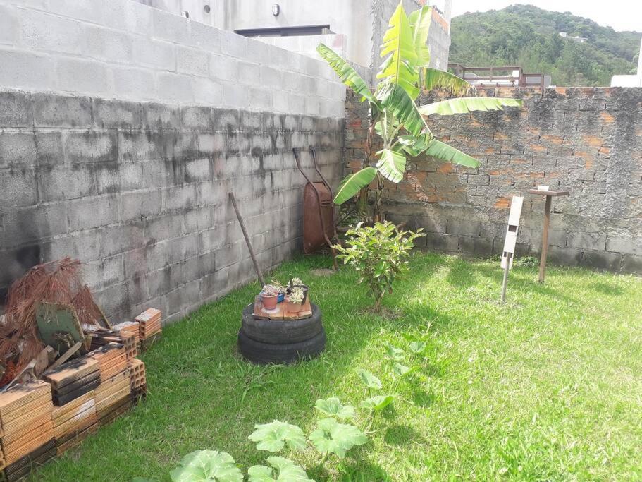 Casa Proximo A Praias, Trilhas E Cachoeiras. Гаропаба Екстериор снимка